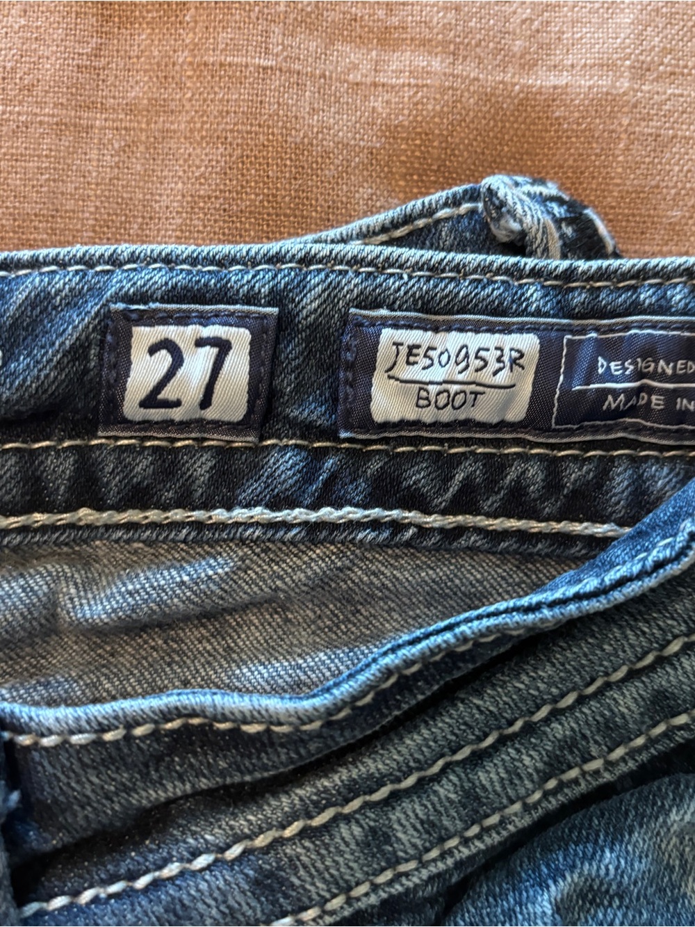 Miss Me Bootcut Jeans Size 27 Rhinestone Winged Cross Embellished Low Rise Y2K - Picture 6 of 9